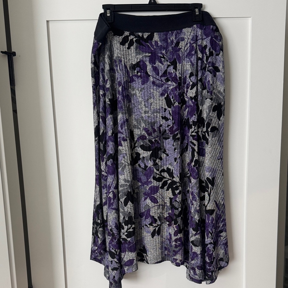 Calvin Klein Purple and Black Floral A-Line Skirt